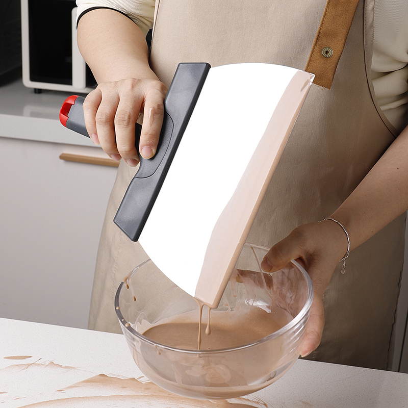 Grattoir à pâte en acier inoxy - Healthy Kitchen Gadgets avis et prix