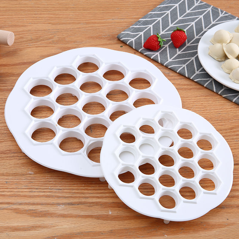 Moule à raviolis 19 trous, pre - Kitchen Gadgets Dumpling Maker avis et prix